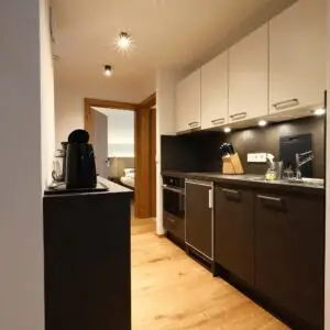 Esszimmer der Ferienwohnung Traumblick im Seehotel Kärntnerhof am Weissensee.