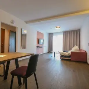 Kärntnerhof Panorama Doppelzimmer Garten Groß (2)